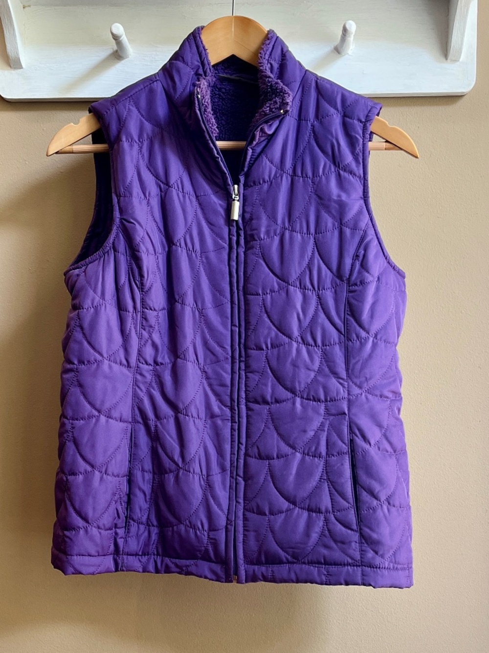 Jane Ashley Purple Quilted Sherpa Lined Vest Size PM